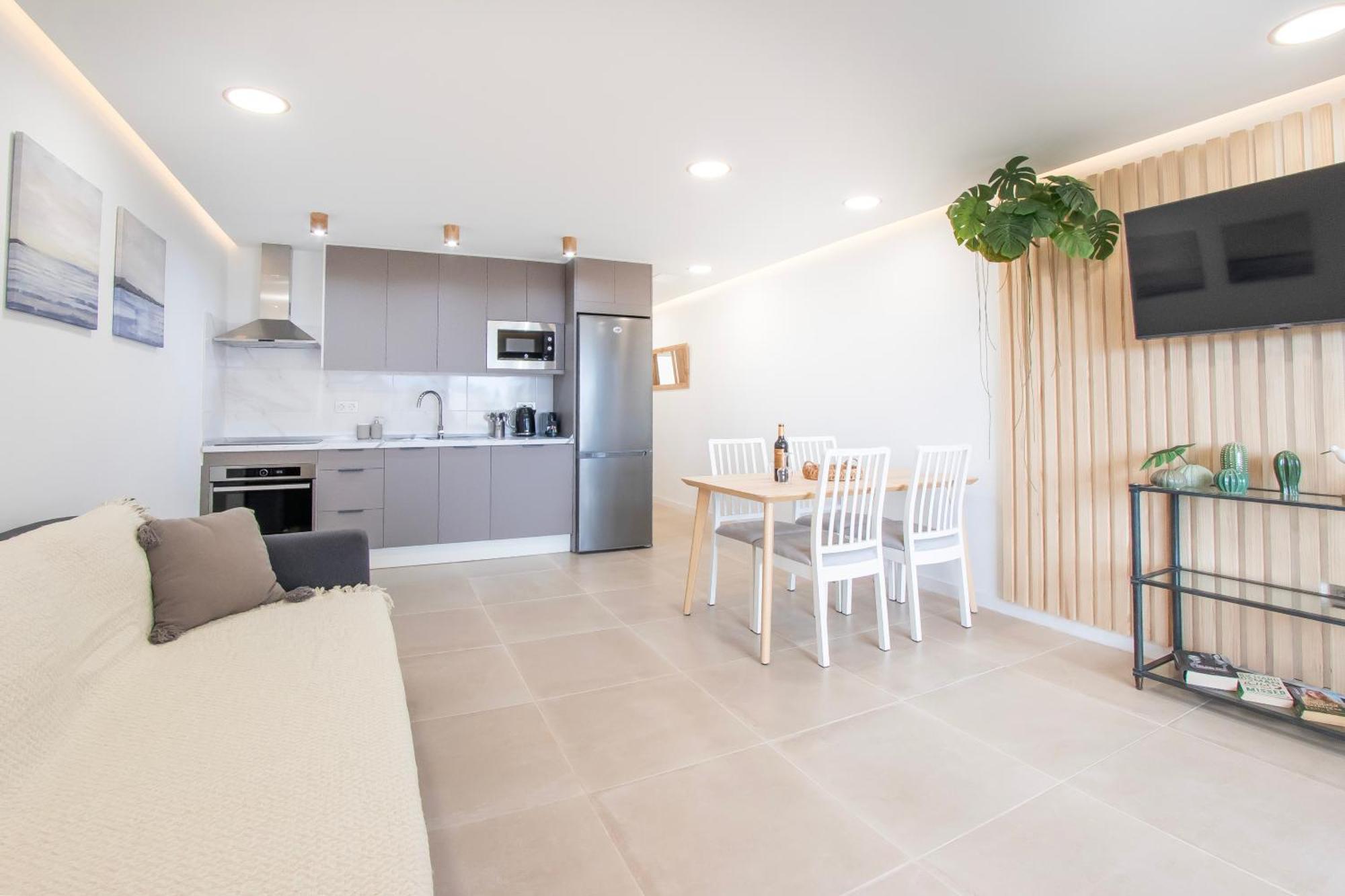 Newly Renovated, Luxurious Apartment With A Heated Pool, 259 San Miguel de Abona Exterior photo